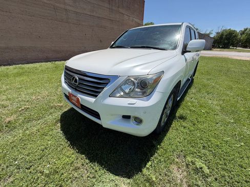Used 2010 Lexus LX 570 4WD image 4