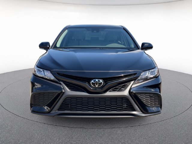 Used 2024 Toyota Camry SE w/ Convenience Package FWD image 9
