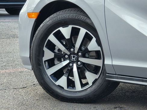 Used 2025 Honda Odyssey EX-L image 8