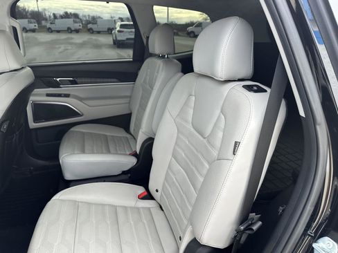 Used 2024 Kia Telluride SX Prestige image 14