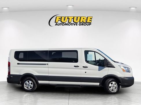 Used 2018 Ford Transit 350 XLT RWD image 3