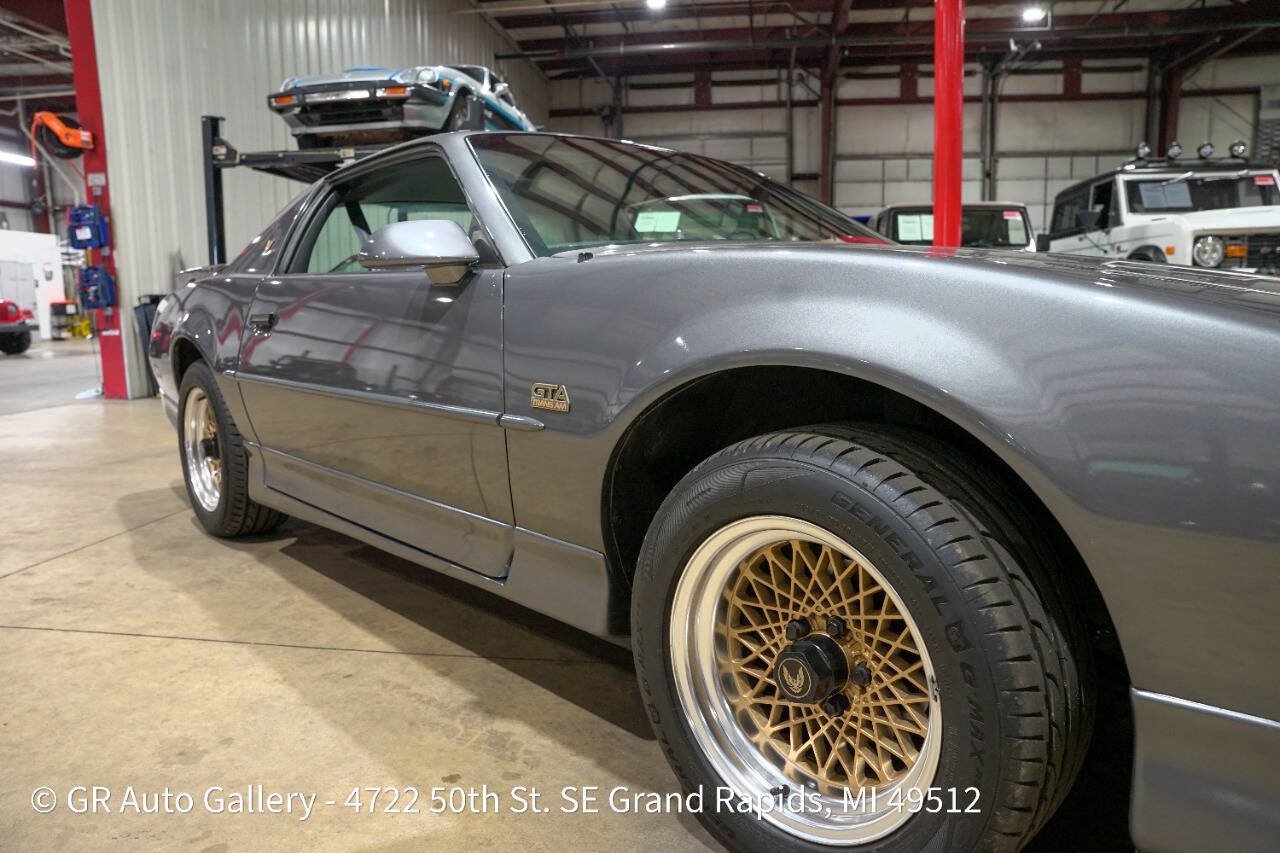 Used 1987 Pontiac Firebird Trans Am RWD image 29