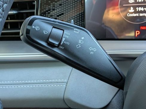 New 2026 Volkswagen Tiguan SE R-Line image 31