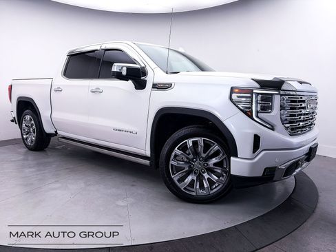 Used 2023 GMC Sierra 1500 Denali w/ Denali Reserve Package AWD/4WD image 1