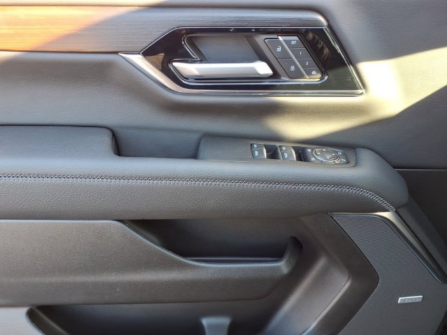 New 2027 GMC Yukon Denali w/ Denali Reserve Package AWD/4WD image 16