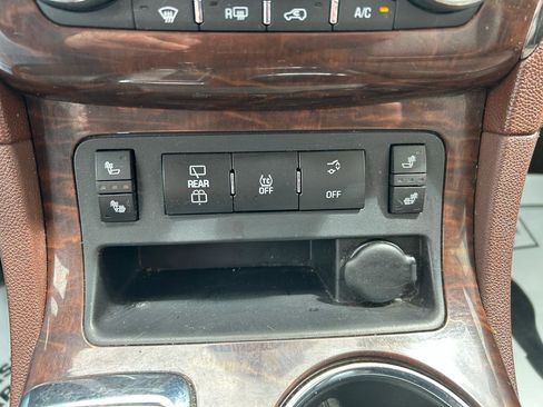 Used 2013 Buick Enclave Leather FWD image 26