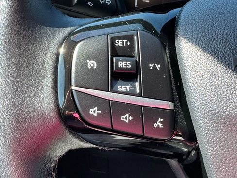 Certified 2025 Ford Escape Active w/ Cold Weather Package FWD image 34
