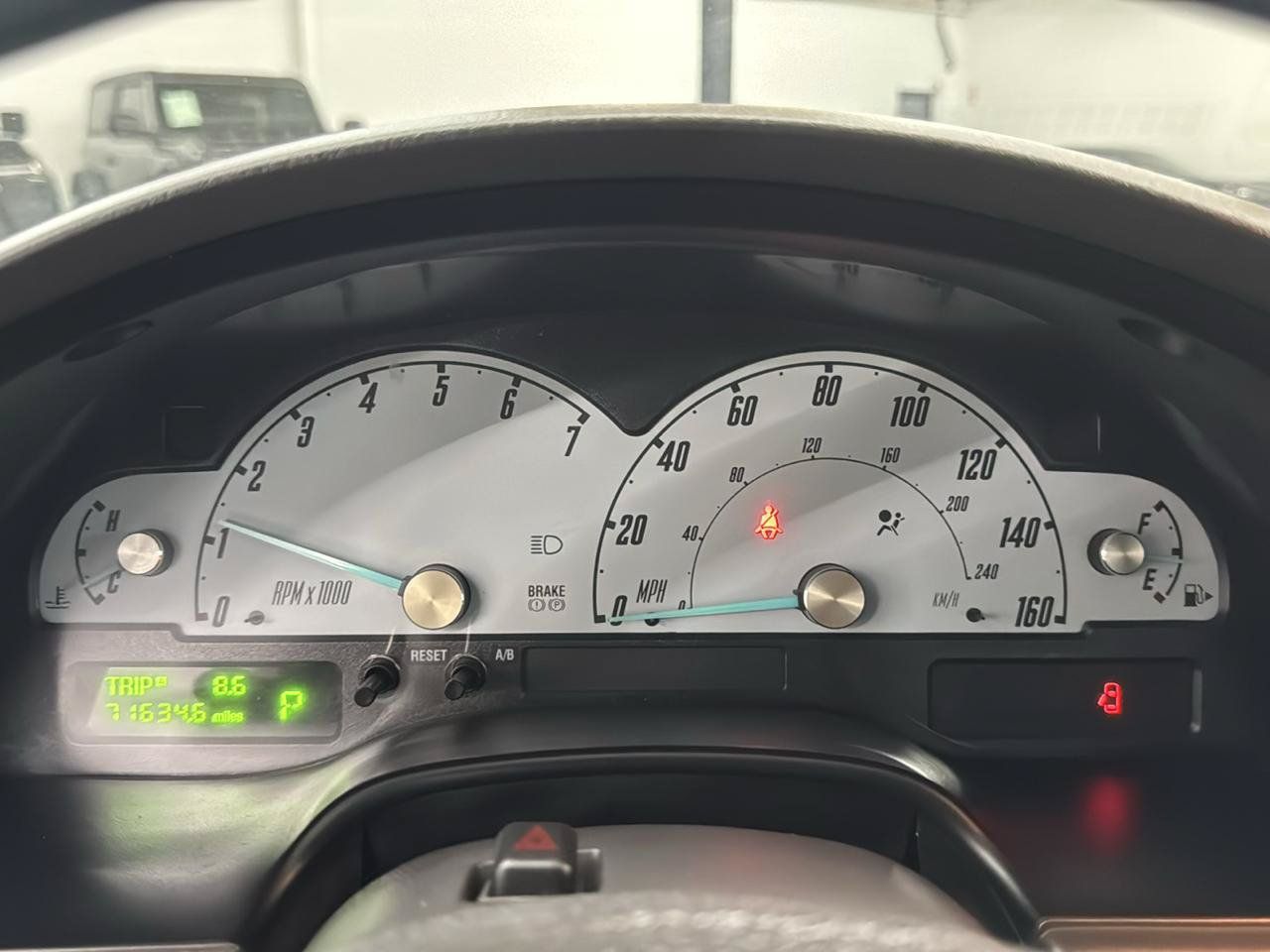 Used 2002 Ford Thunderbird RWD image 14
