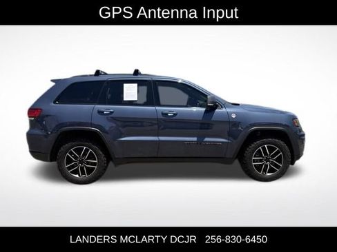 Used 2020 Jeep Grand Cherokee Trailhawk w/ Trailhawk Luxury Group AWD/4WD image 11