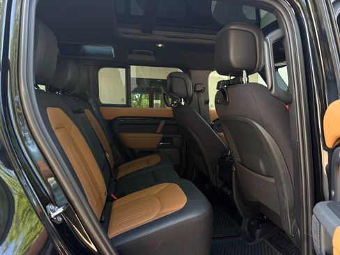 Used 2023 Land Rover Defender 110 X AWD/4WD image 20