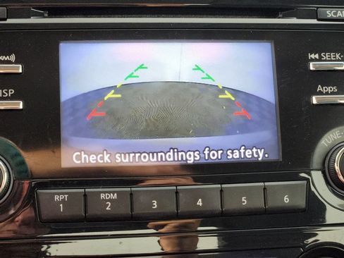 Used 2015 Nissan Altima 2.5 SV w/ Convenience Package FWD image 21