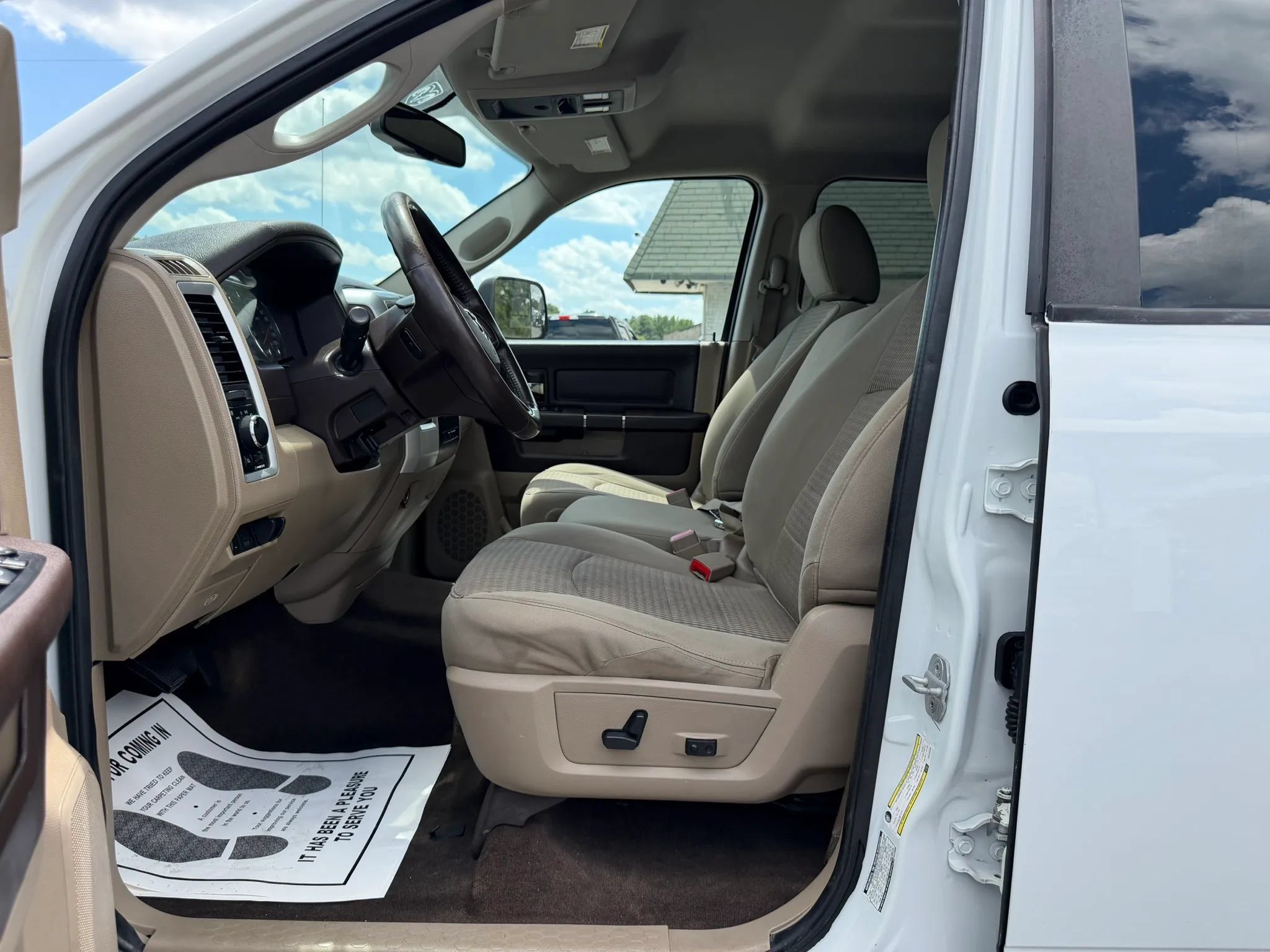 Used 2012 RAM 2500 SLT w/ Luxury Group AWD/4WD image 19