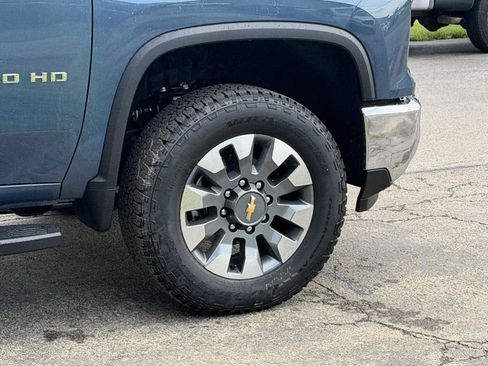 New 2026 Chevrolet Silverado 2500 LT w/ All Star Edition AWD/4WD image 5