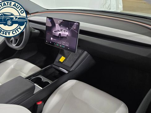 Used 2025 Tesla Model 3 Long Range RWD image 6