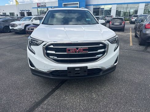 Used 2020 GMC Terrain SLT w/ Preferred Package image 2