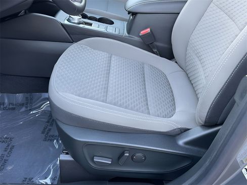 Used 2022 Ford Escape SE w/ Cold Weather Package image 24