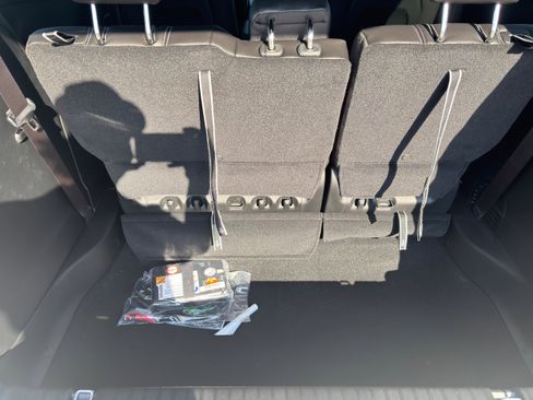 New 2026 Chrysler Pacifica Select image 12