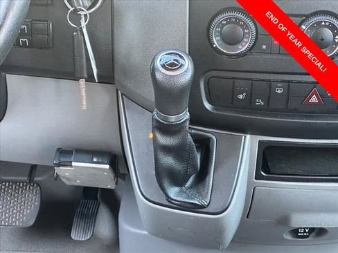Used 2015 Mercedes-Benz Sprinter 2500 image 5