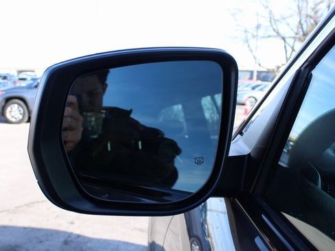 Used 2024 Jeep Grand Cherokee Laredo X w/ Luxury Tech Group I image 8