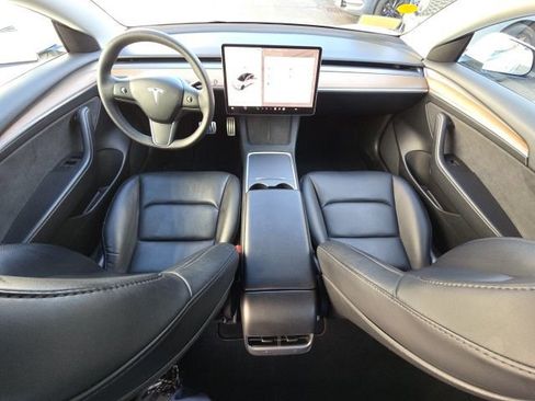 Used 2022 Tesla Model 3 Performance image 13