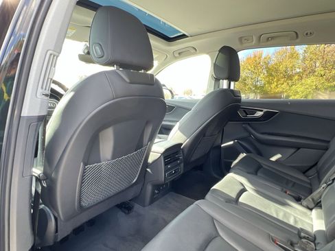Used 2022 Audi Q7 Premium Plus image 27