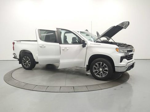Used 2023 Chevrolet Silverado 1500 LT AWD/4WD image 10