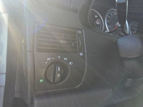 Used 2005 Chrysler Crossfire SRT-6 RWD image 17