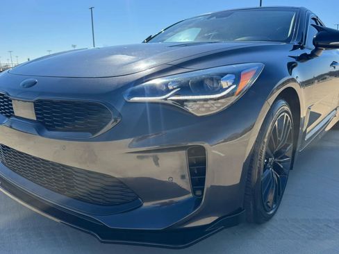 Used 2019 Kia Stinger Premium image 11