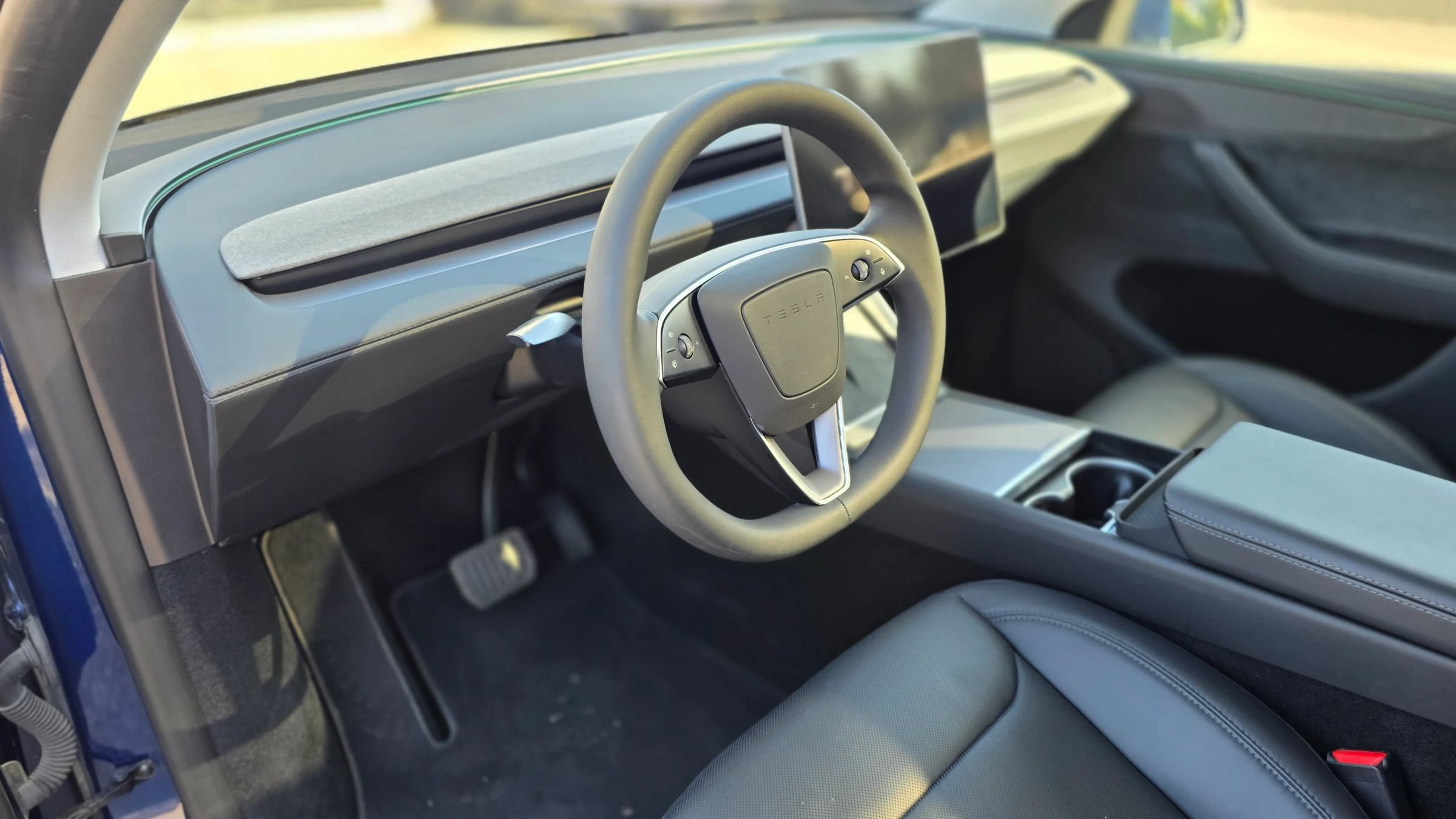 Used 2026 Tesla Model Y AWD image 9