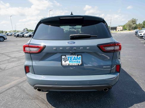 Used 2023 Ford Escape ST-Line w/ Tech Pack #1 AWD/4WD image 5