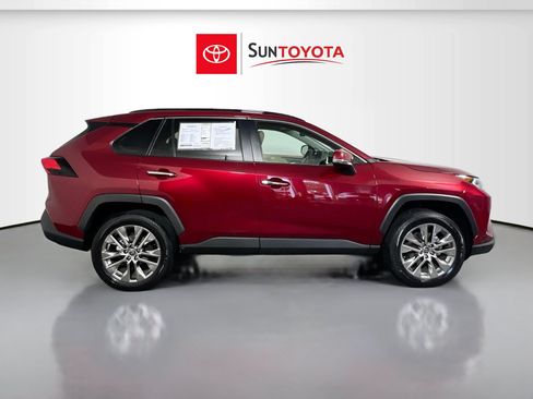 Used 2021 Toyota RAV4 Limited FWD image 2
