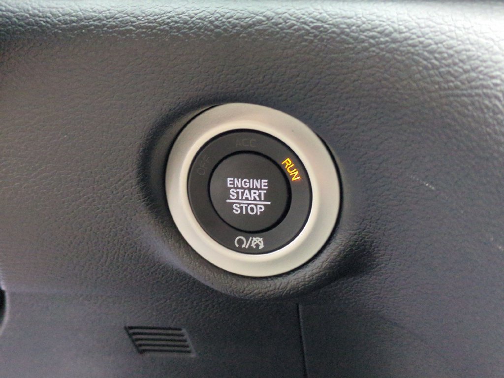 New 2027 Chrysler Pacifica Select FWD image 25