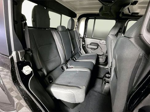 New 2026 Jeep Gladiator Sport image 11