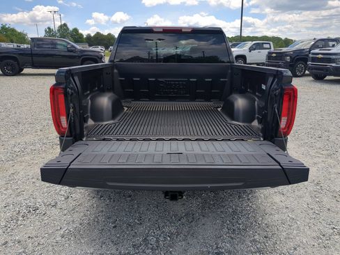 Used 2025 GMC Sierra 1500 SLT RWD image 31