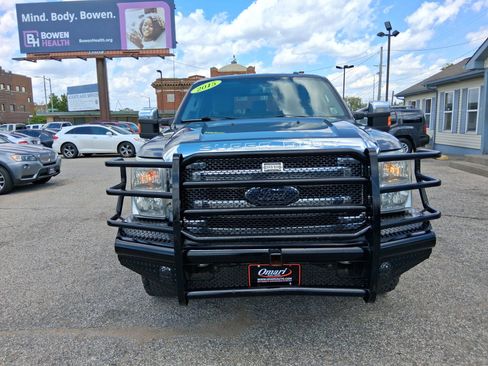 Used 2015 Ford F250 XLT w/ XLT Premium Package AWD/4WD image 4