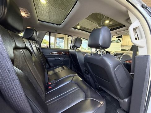 Used 2012 Lincoln MKX AWD image 13