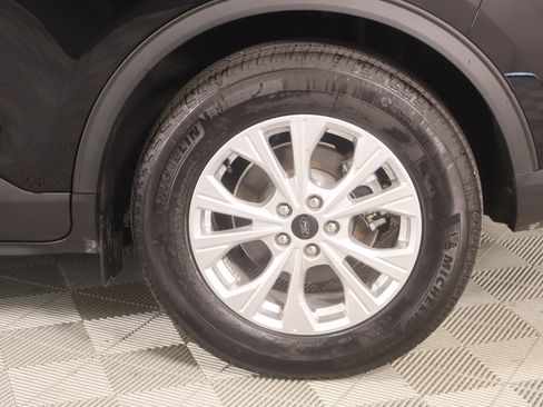 Used 2026 Ford Escape Active w/ Cold Weather Package FWD image 18