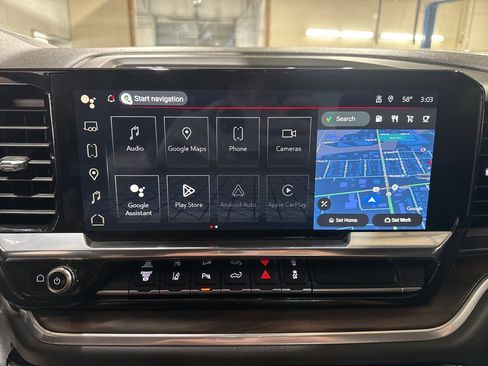 Used 2024 GMC Sierra 3500 SLT w/ SLT Convenience Package image 33