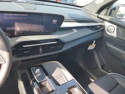 New 2026 Buick Enclave Avenir w/ Super Cruise Package FWD image 27