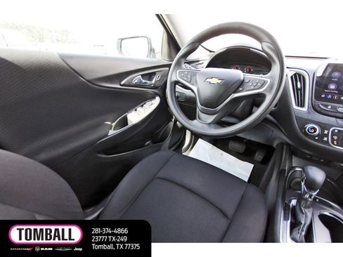 Used 2022 Chevrolet Malibu LT image 9