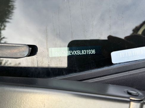 Used 2025 Nissan Versa SV FWD image 29