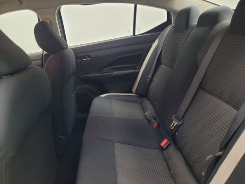 Used 2020 Nissan Versa SV FWD image 18