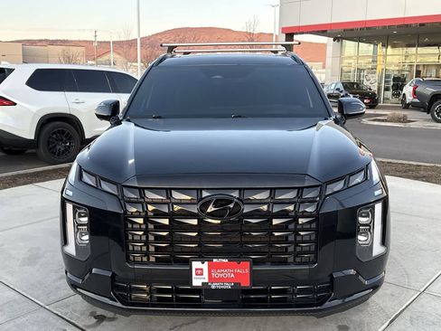 Used 2024 Hyundai Palisade Calligraphy image 3