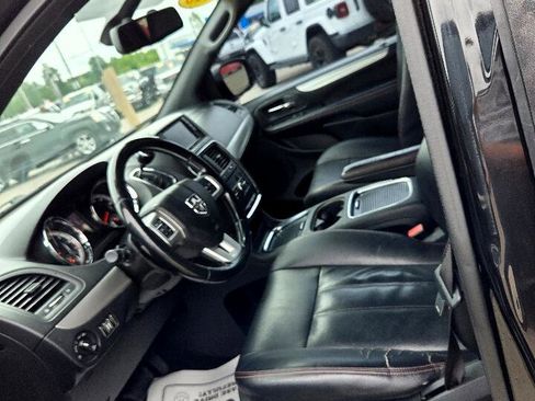 Used 2018 Dodge Grand Caravan GT image 9
