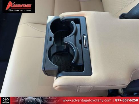 Used 2025 Lexus RX 350h image 16