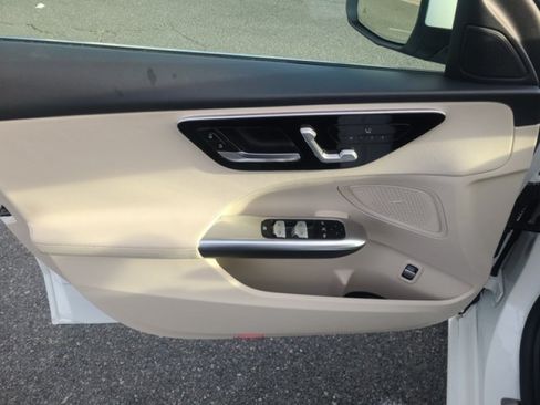 Used 2023 Mercedes-Benz C 300 4MATIC Sedan image 22