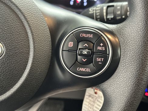 Used 2021 Kia Soul LX image 24