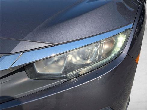 Used 2016 Honda Civic EX image 2
