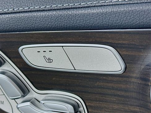 Certified 2022 Mercedes-Benz GLC 43 AMG 4MATIC image 19