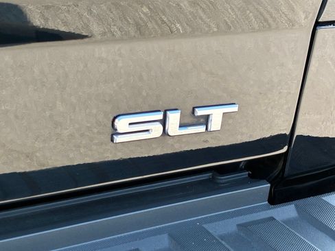 Used 2018 GMC Sierra 1500 SLT w/ SLT Premium Package RWD image 12